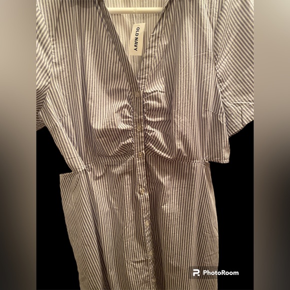 Old Navy - Picture 4 of 4